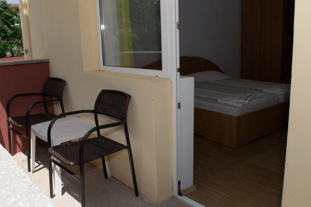 Tiberius Residence Costinesti Buitenkant foto